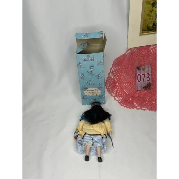 Vintage Russ Berrie Fairytales Mary Had A Little Lamb Porcelain Doll #1705 - Picture 3 of 11